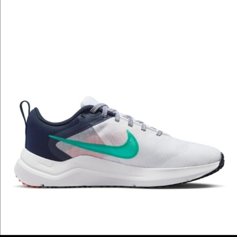 NIB Nike Downshifter 12 Women's 11 White Clear Jade Running Shoes Lightweight - Picture 10 of 11